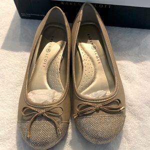 KAREN SCOTT flats